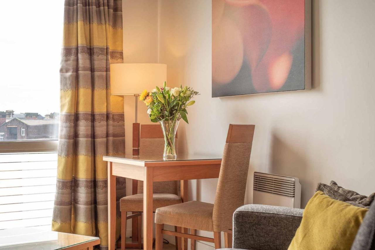 Premier Suites Liverpool Exteriör bild