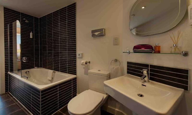 Premier Suites Liverpool Rum bild