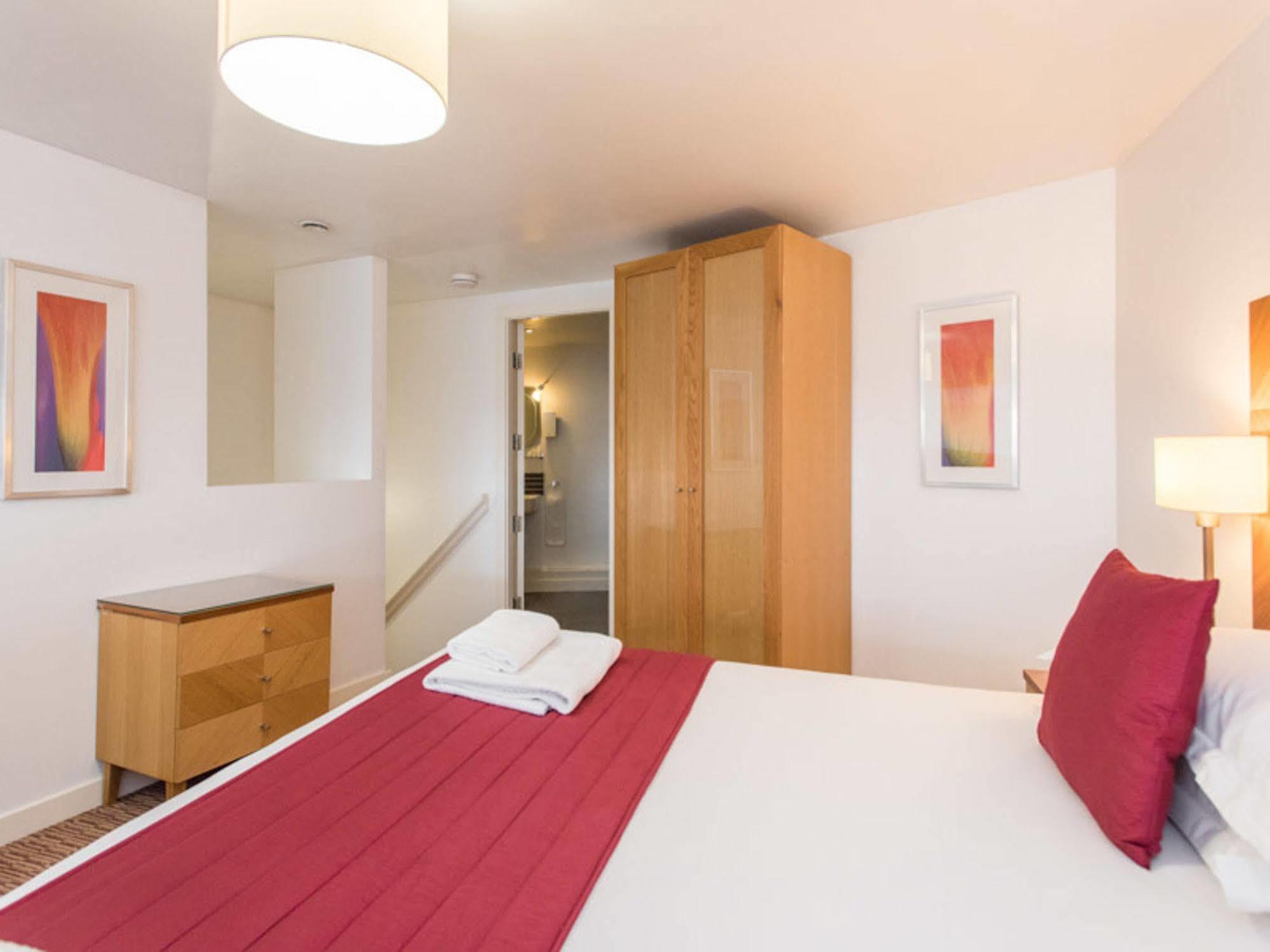 Premier Suites Liverpool Exteriör bild
